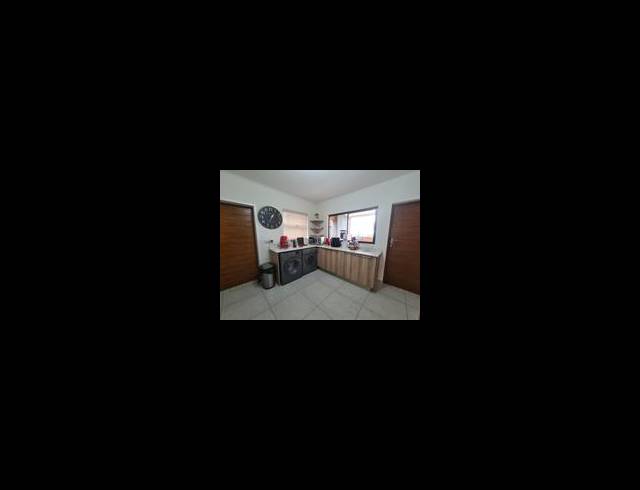 3 BEDROOM TOWNHOUSE FOR SALE IN GOLDEN FIELDS ESTATE